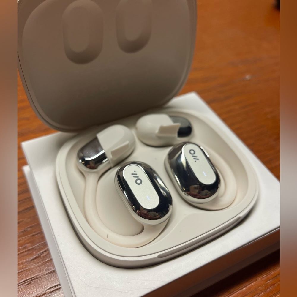 Oladance OWS 2 Over Ear Headphones + Wireless Charging case